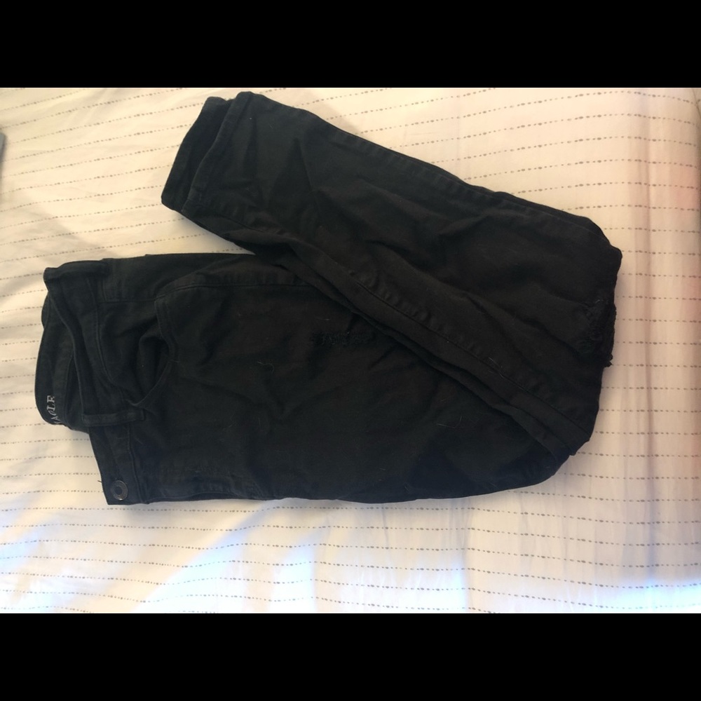 Skinny Black Ripped American Eagle Jeans